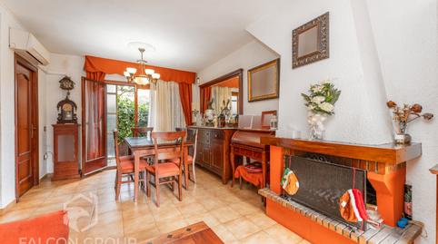 Foto 4 de Casa adosada en venda a Carrer Pescador, Calafell Residencial, Calafell