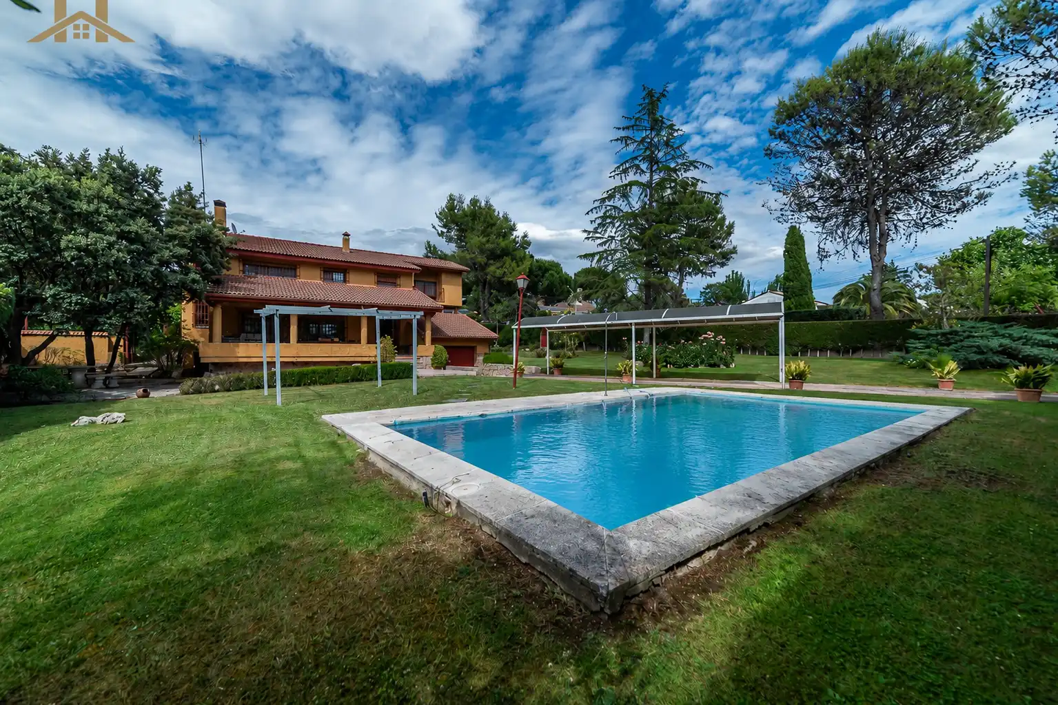 Piscina de Casa o chalet en venta en Villaviciosa de Odón con Jardín privado, Terraza y Trastero