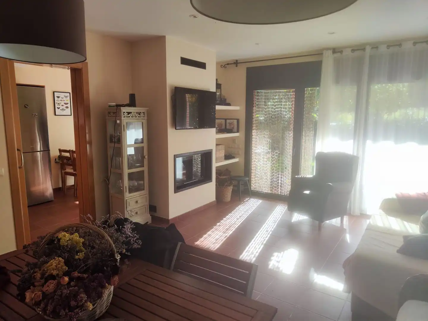 Sala de estar de Casa o chalet en venta en Sant Llorenç de la Muga con Calefacción y Jardín privado