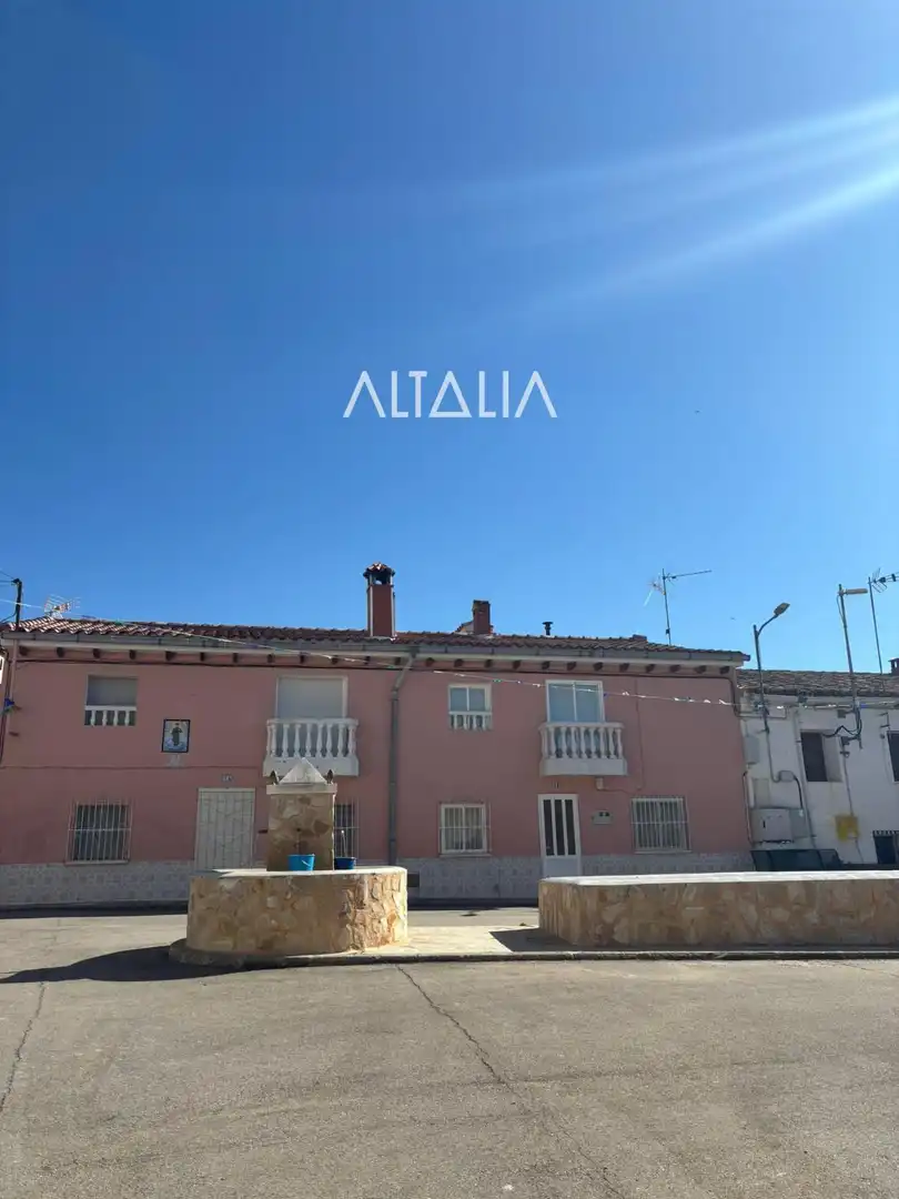 Vista exterior de Residencial en venta en Sotorribas