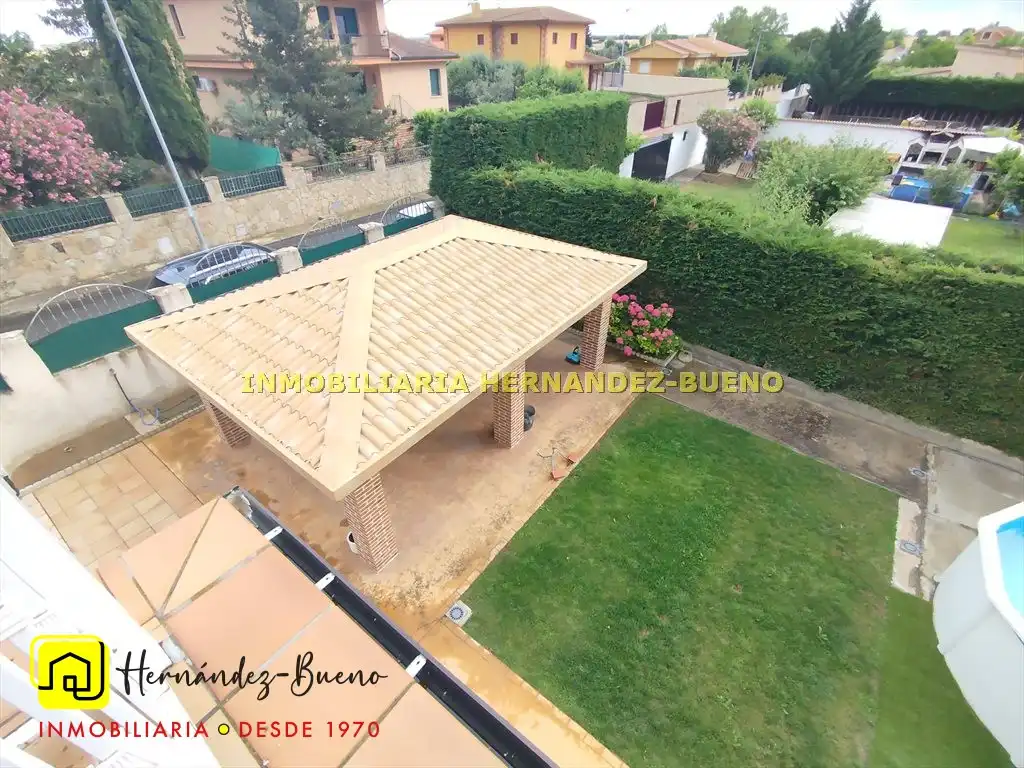 Jardín de Casa o chalet en venta en Calvarrasa de Abajo con Calefacción, Jardín privado y Terraza