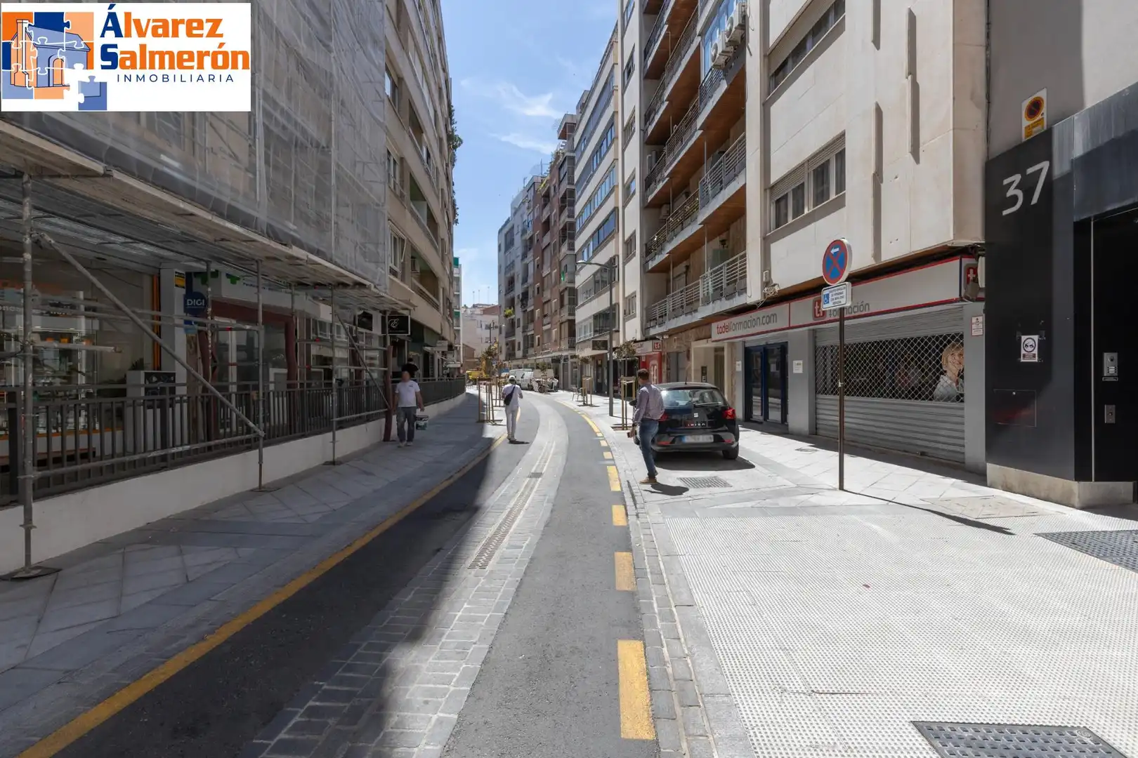 Vista exterior de Piso en venta en Granada