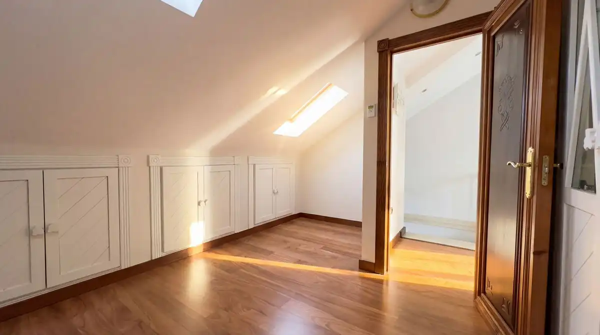 Maisonette zum Verkauf in Ronda mit Klimaanlage, Terrasse und Alarm