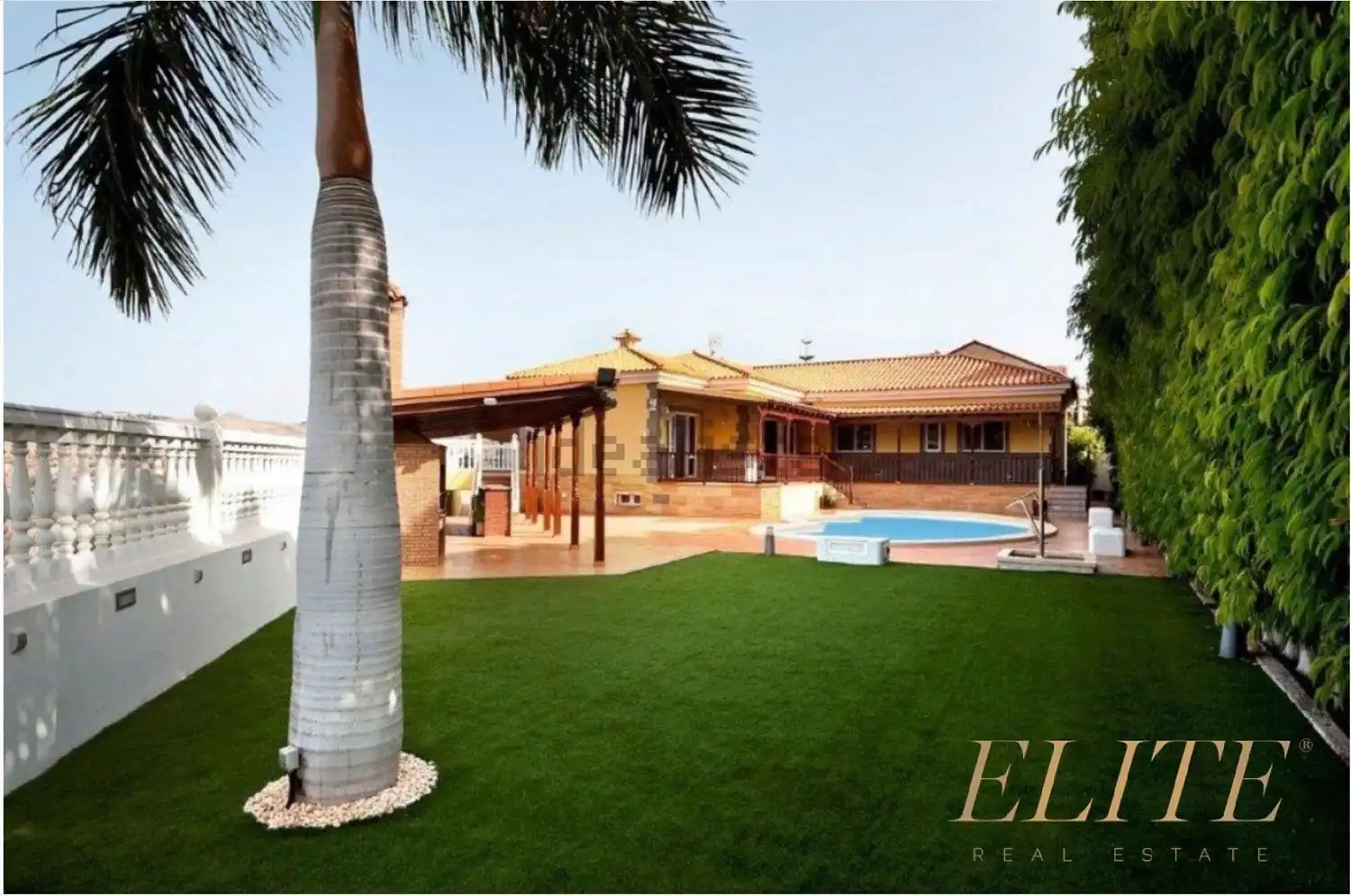 Vista exterior de Casa o xalet en venda en San Bartolomé de Tirajana amb Aire condicionat, Calefacció i Jardí privat