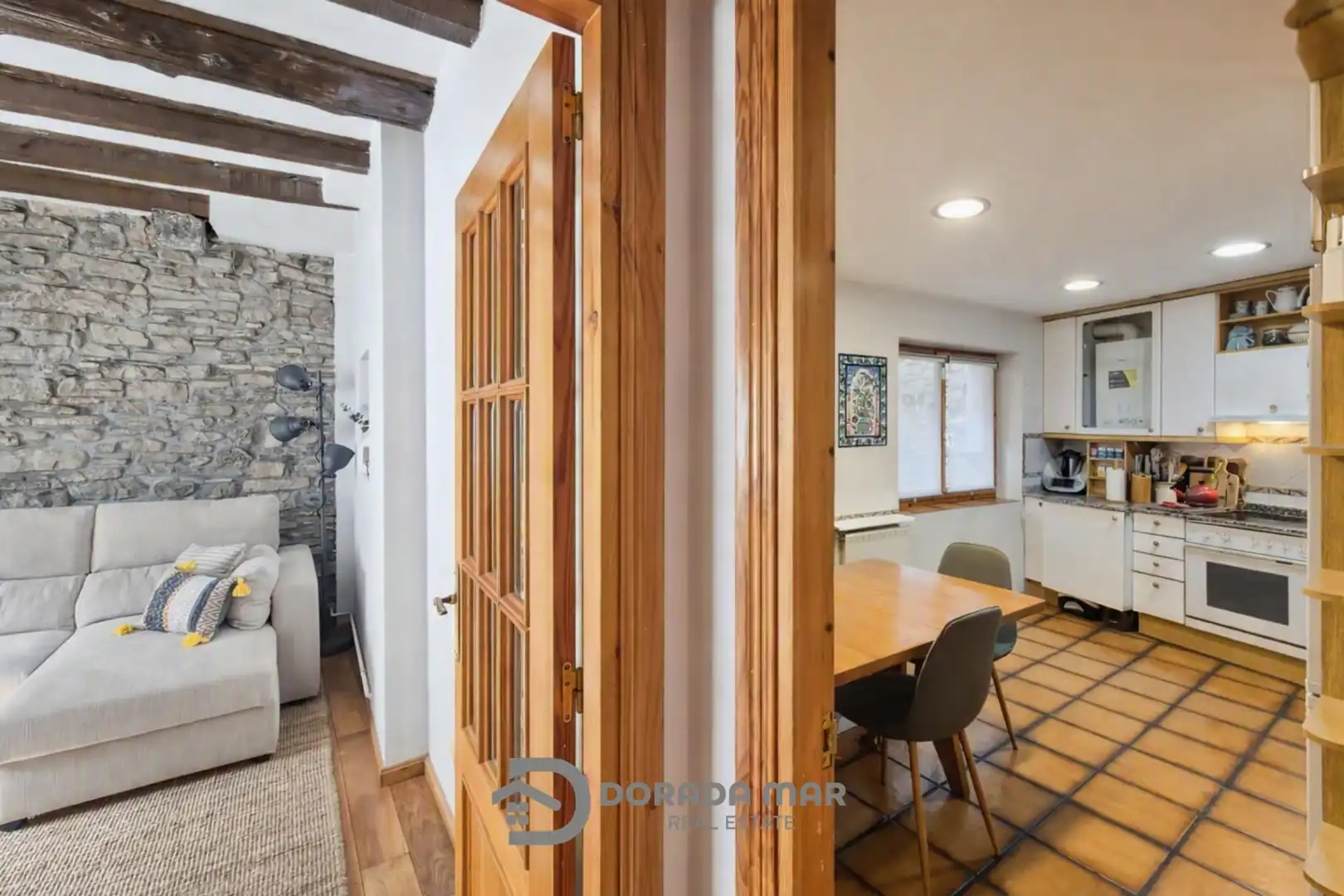 Dining room of Apartments for sale in Jaca  with Heating, Storage room and Oven