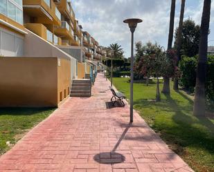 Vista exterior de Apartament en venda en El Ejido amb Aire condicionat, Terrassa i Piscina comunitària