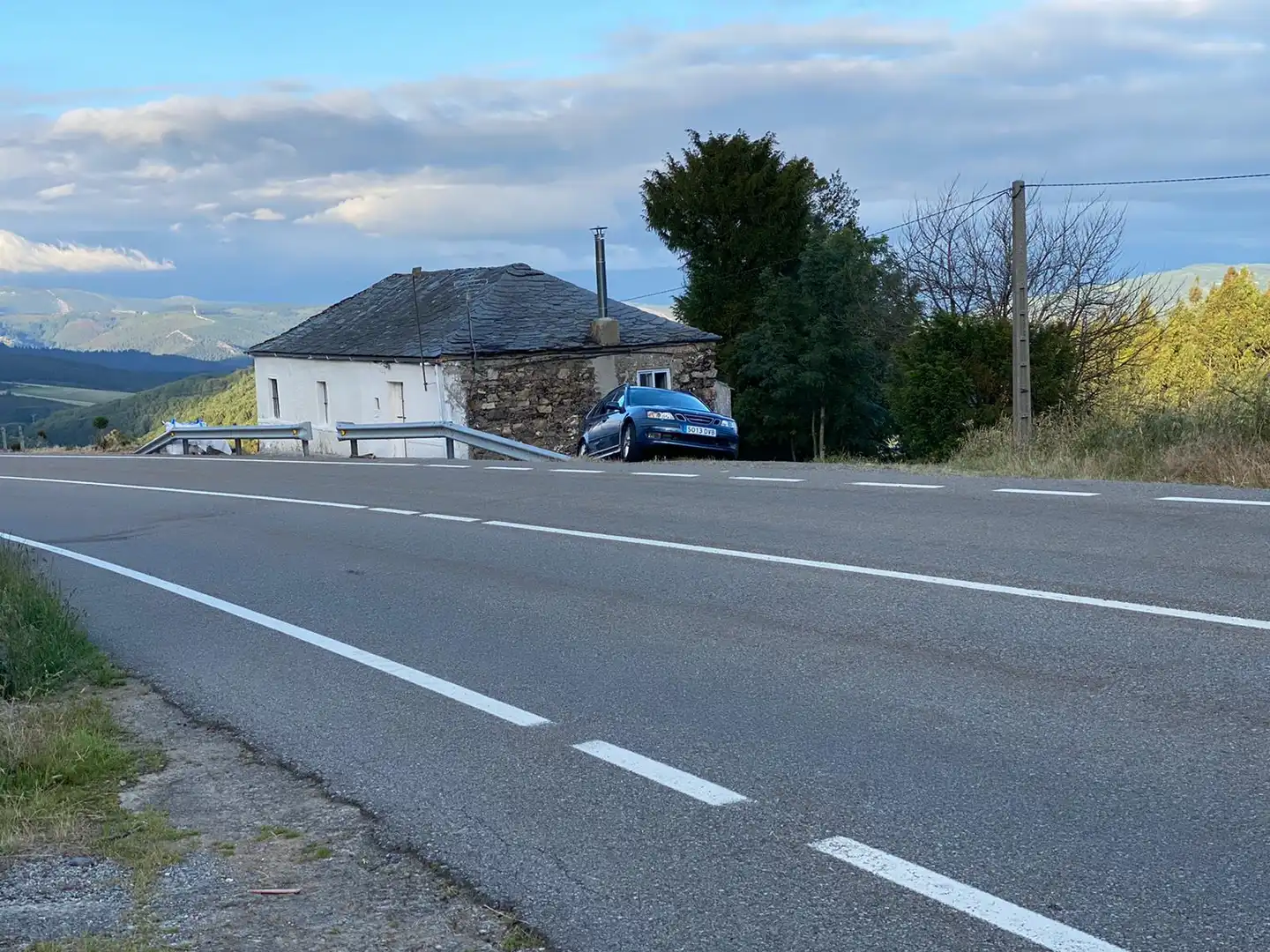 Vista exterior de Finca rústica en venda en Negueira de Muñiz  amb Moblat