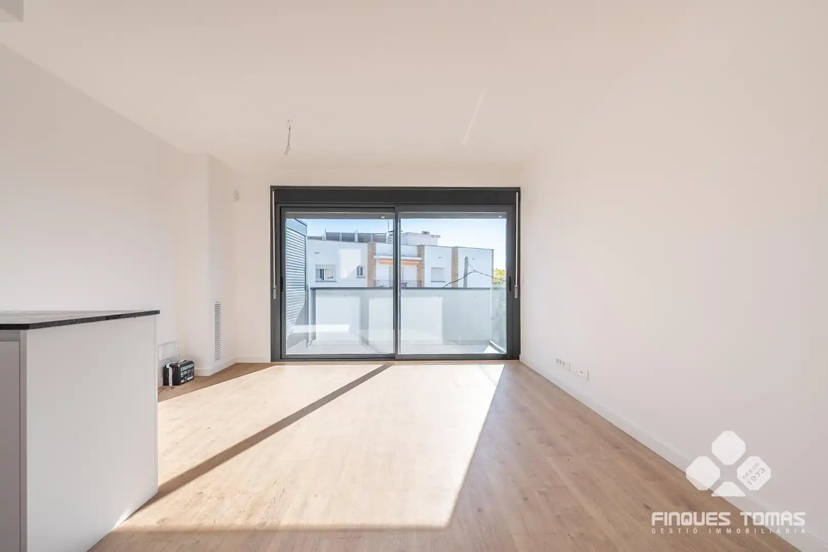 Sala d'estar de Pis en venda en Cubelles amb Terrassa, Balcó i Piscina comunitària
