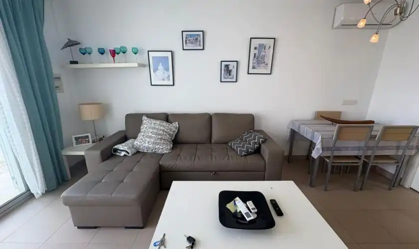 Wohnzimmer von Einfamilien-Reihenhaus zum Verkauf in Carboneras mit Klimaanlage, Terrasse und Abstellraum