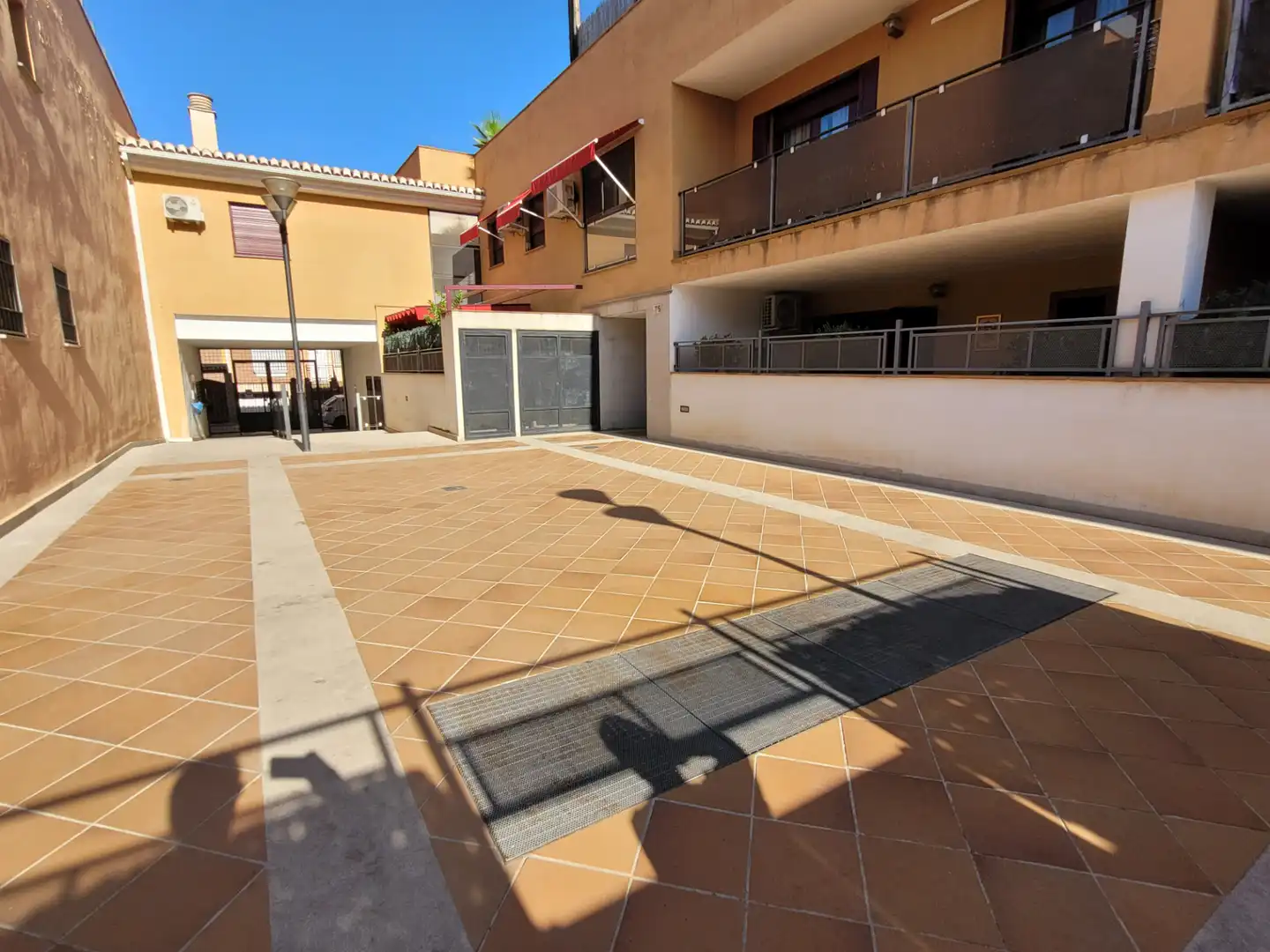 Parking of Duplexes for sale in Poniente