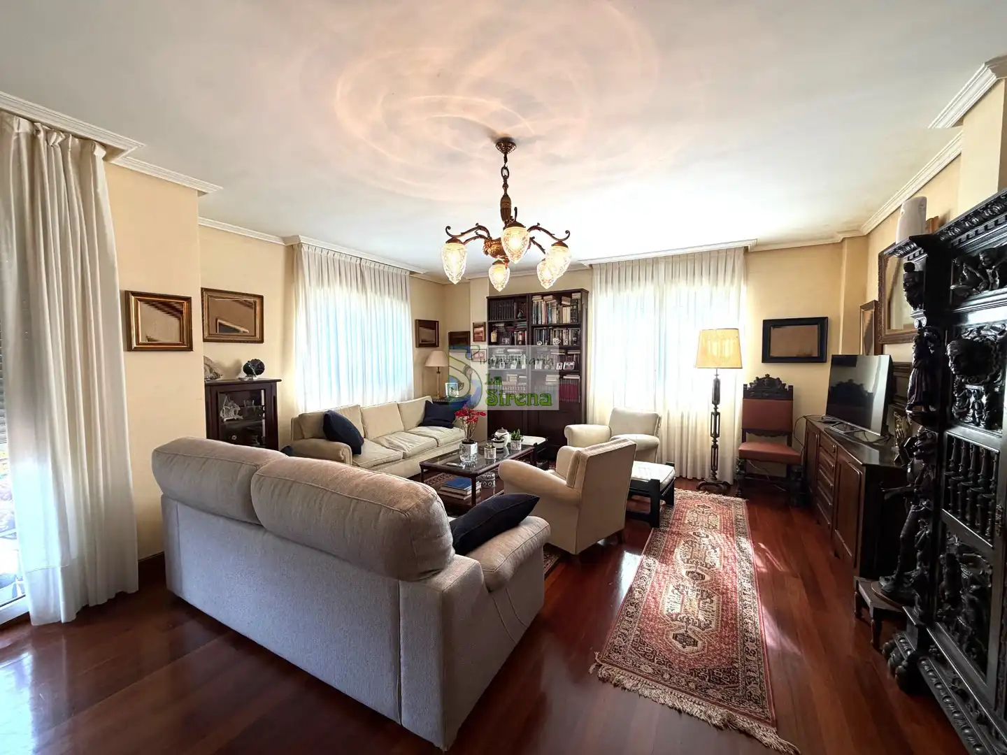 Sala de estar de Casa o chalet en venta en Castro-Urdiales con Calefacción, Jardín privado y Terraza