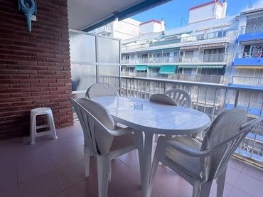 Apartamento con ascensor en venta en calle Cabanyal