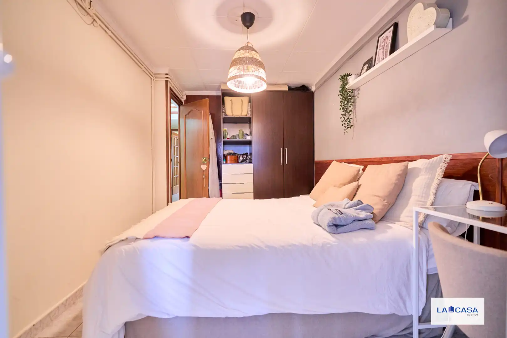 Schlafzimmer von Wohnung zum Verkauf in Barcelona mit Terrasse und Balkon