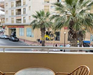 Terrassa de Apartament de lloguer en Guardamar del Segura amb Aire condicionat, Calefacció i Moblat