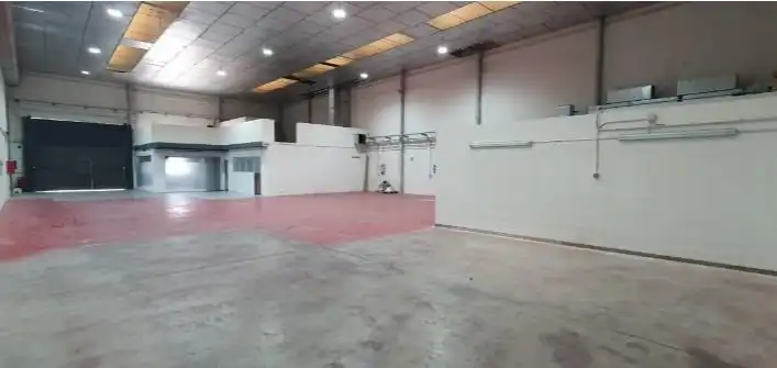 Nau industrial de lloguer en Paterna