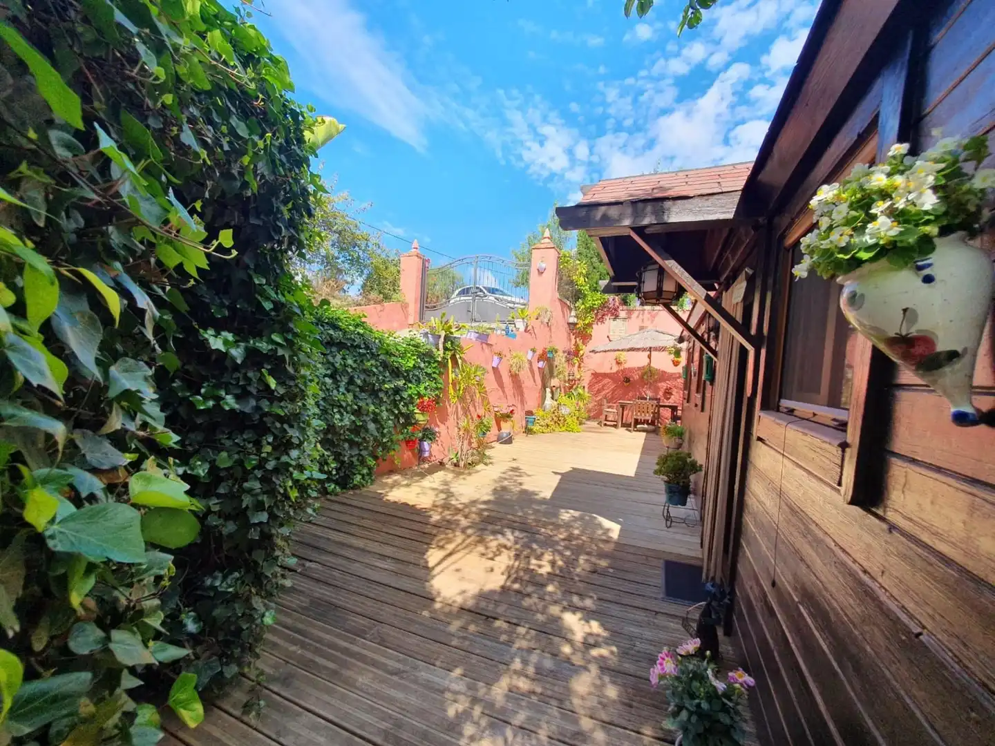 Country homes for sale in Monda