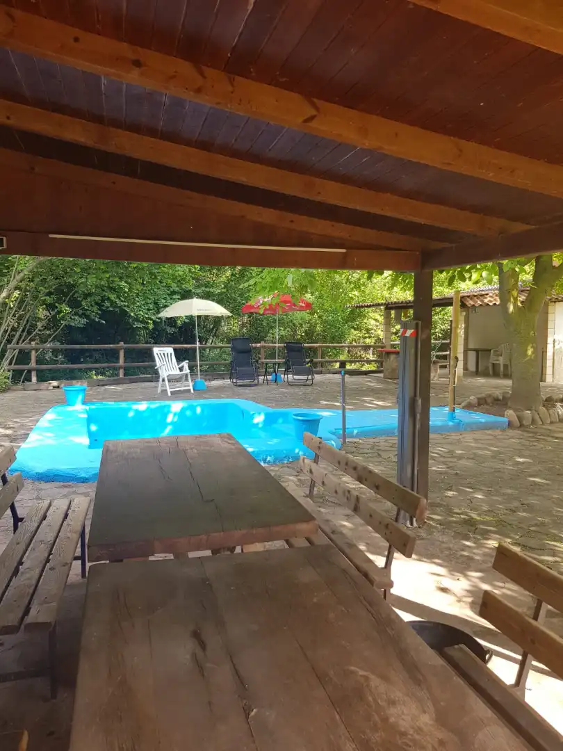 Piscina de Terreno en venta en Hormilleja
