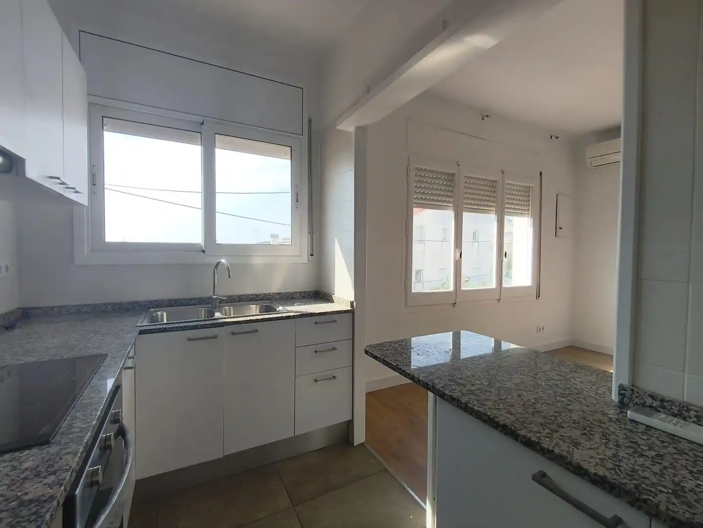 Küche von Wohnung zur Miete in Viladecans mit Klimaanlage, Heizung und Privatgarten