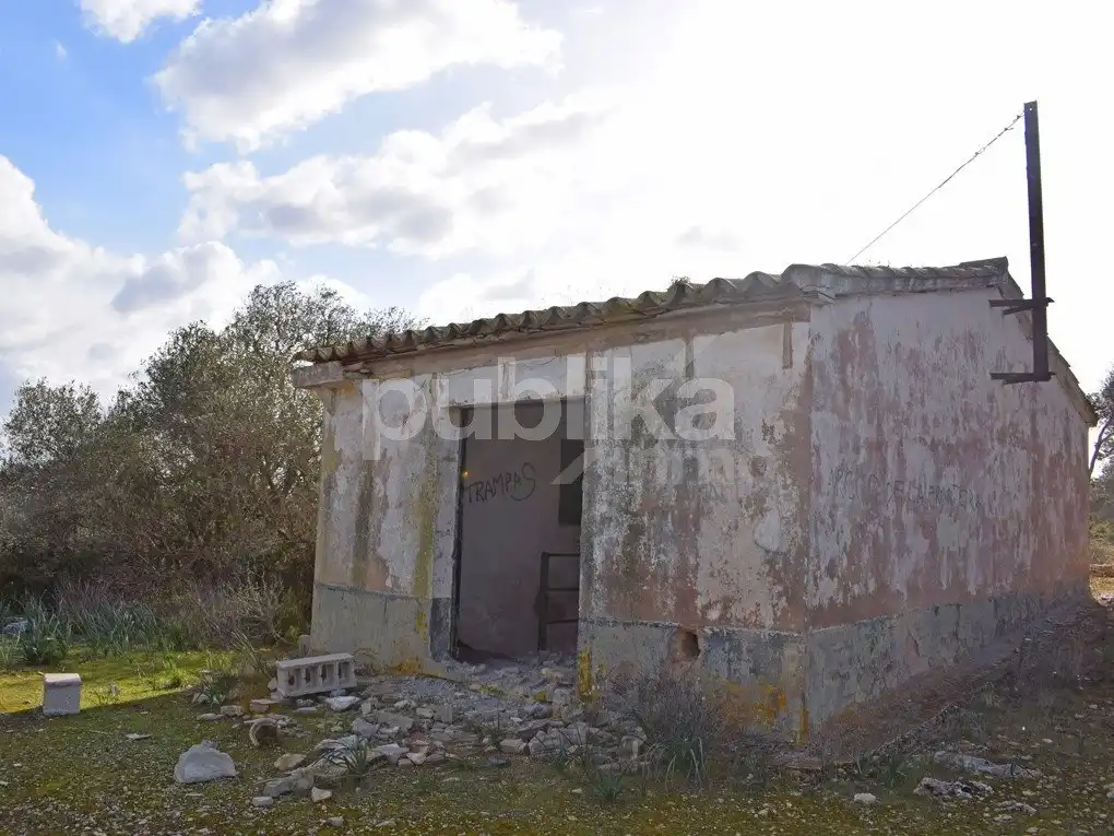 Finca rústica en venta en Carretera 39°21'47.0\"N 2°47'26.8\"E, Cala Pi - Vallgornera