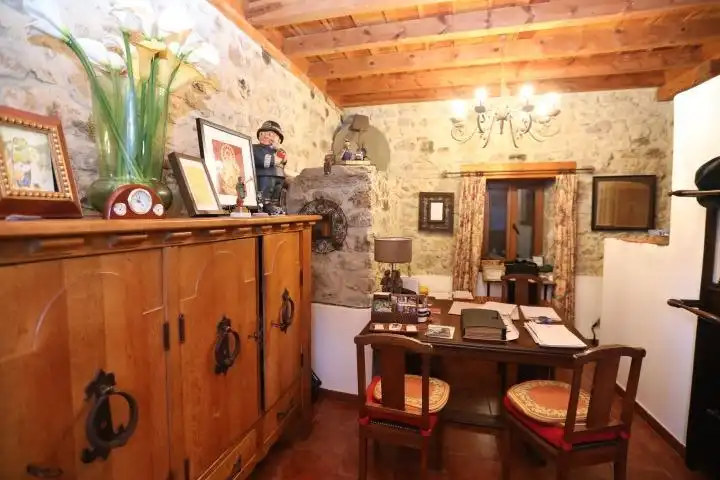 Finca rústica en venda en Quirós amb Calefacció, Jardí privat i Terrassa