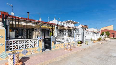 Foto 4 de Casa adosada en venta en Zona Carrefour - Urbanizaciones, Torrevieja