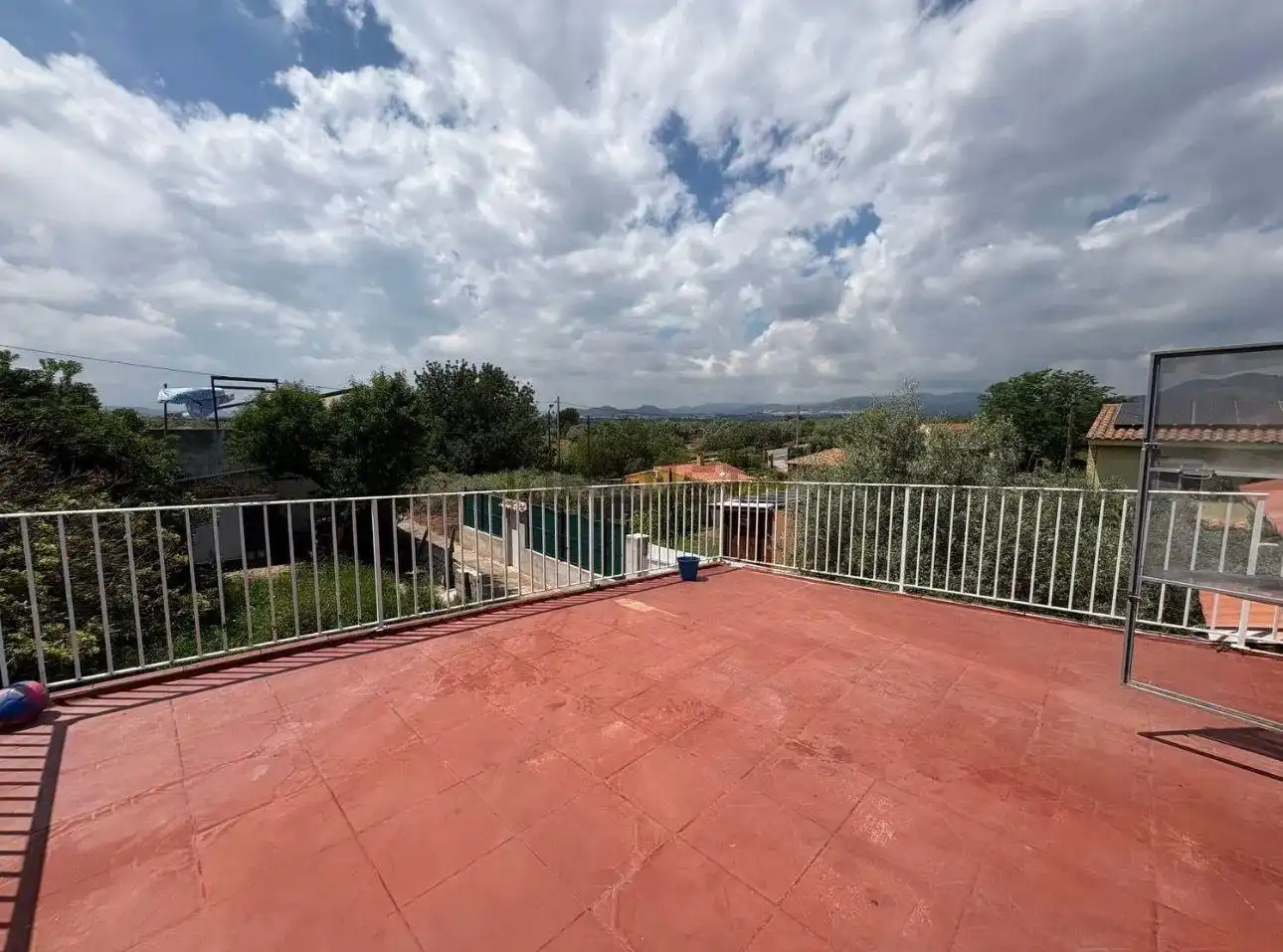 Terrasse von Country house zur Miete in Sant Joan de Moró mit Klimaanlage, Privatgarten und Möbliert
