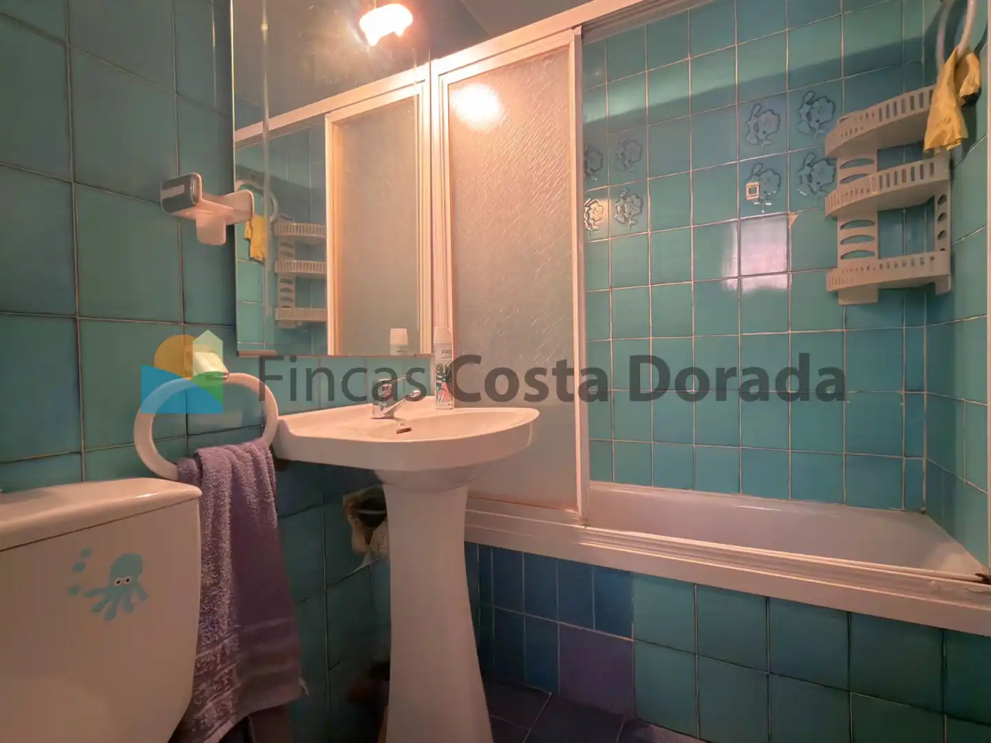 Bathroom of Flat for sale in Cubelles  with Terrace, Storage room and Balcony