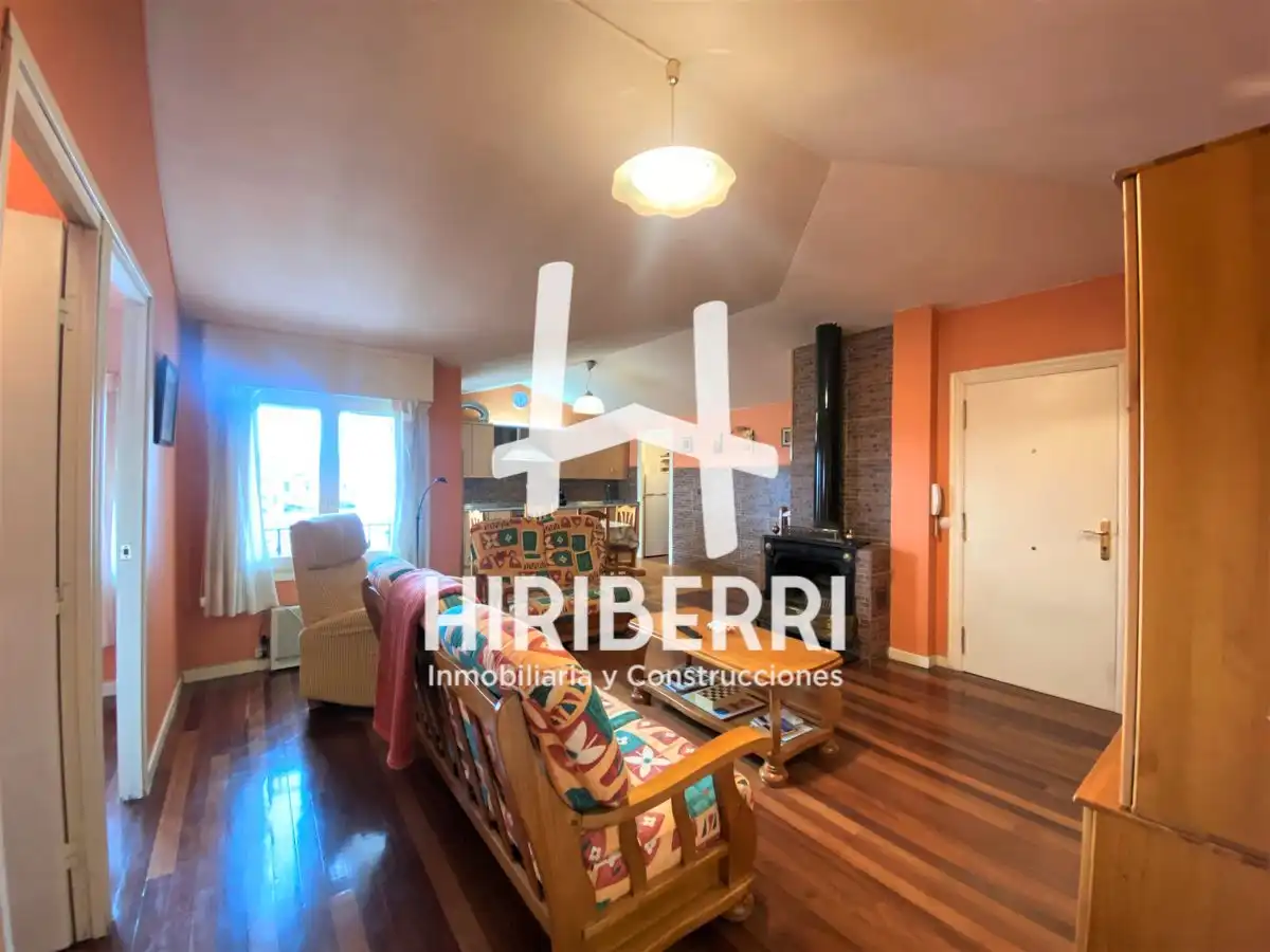 Sala de estar de Ático en venta en Herramélluri con Trastero y Amueblado