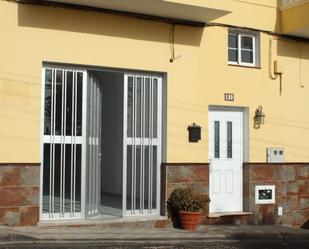 Vista exterior de Local de lloguer en Arico