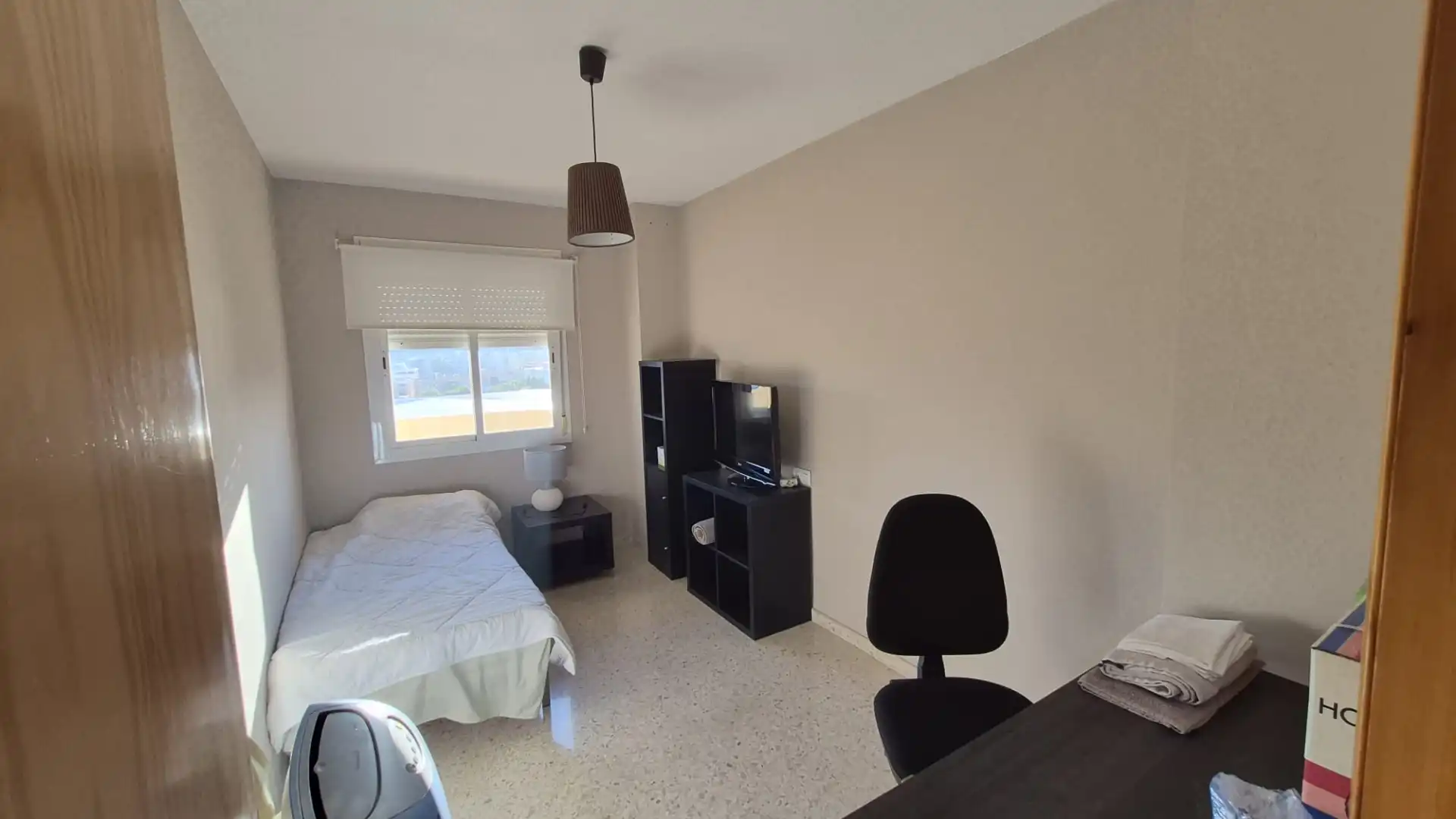Bedroom of Flat for sale in Algeciras  with Air Conditioner, Terrace and Furnished