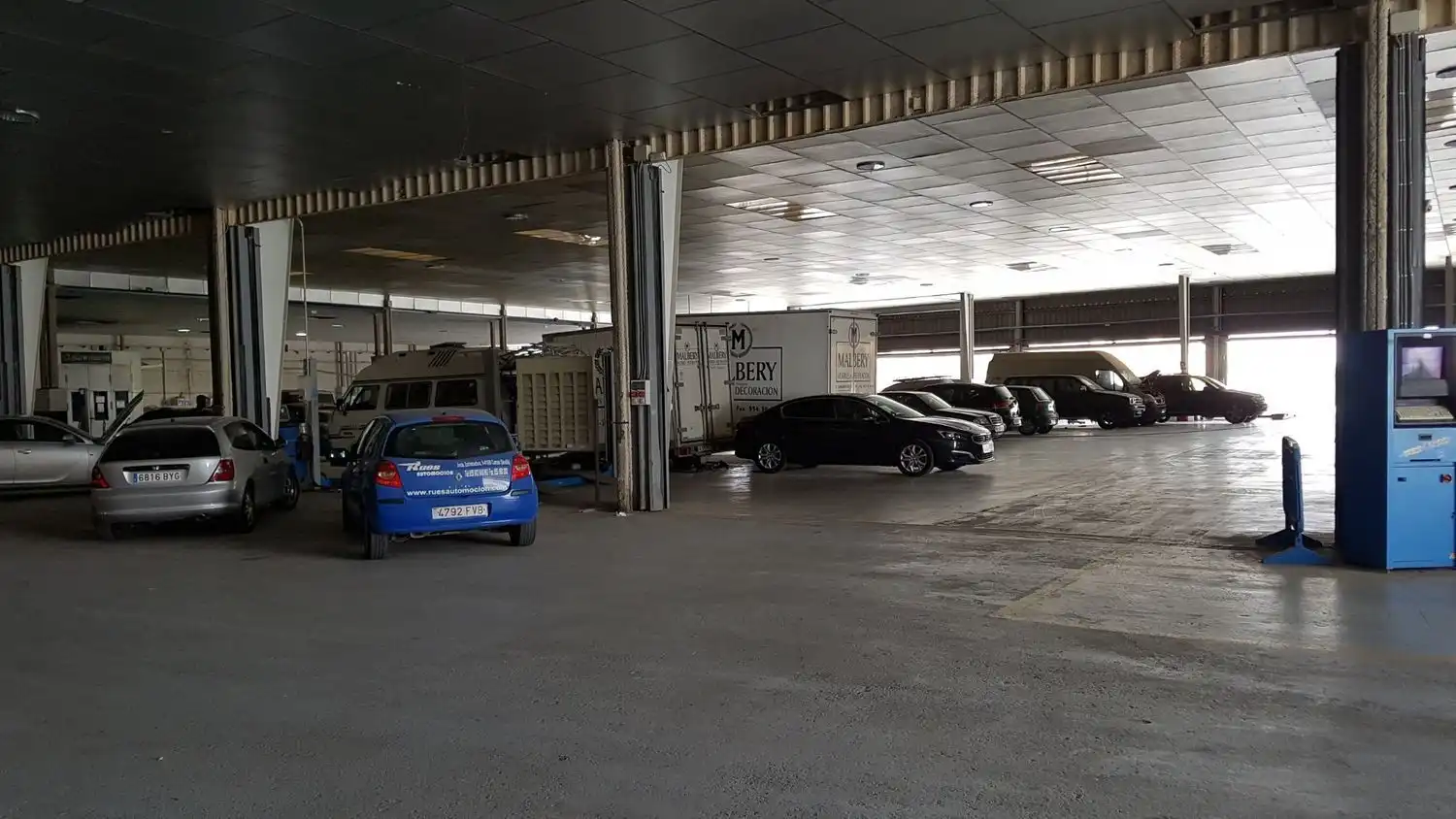 Parking de Nave industrial de alquiler en Camas