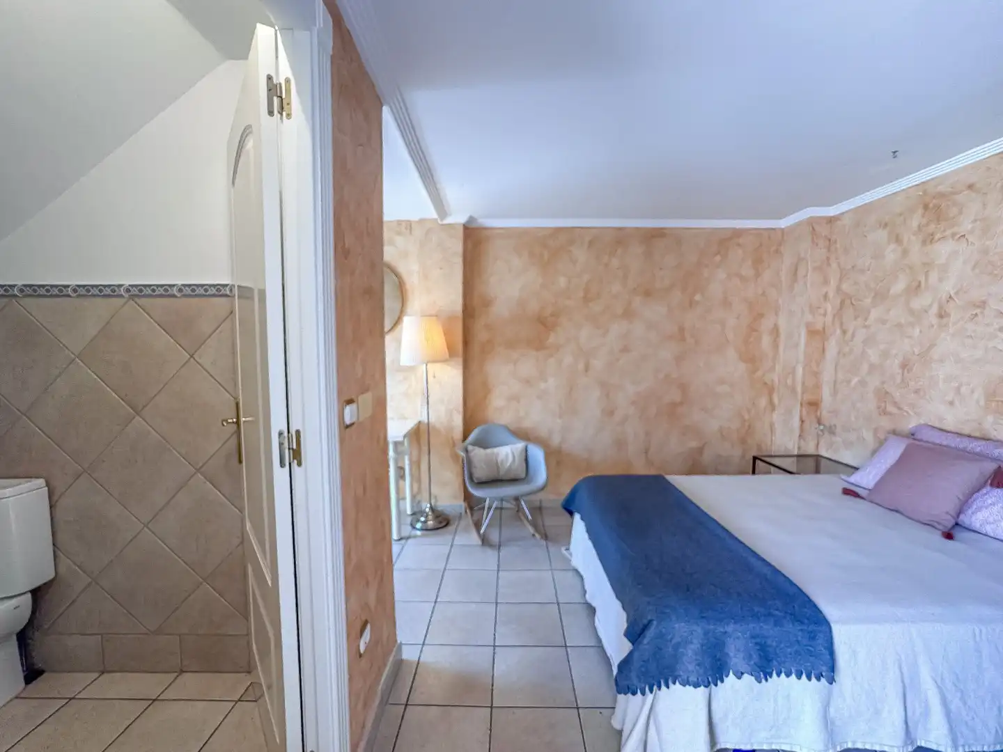 Habitación de Dúplex de alquiler en Santa Pola con Terraza, Trastero y Piscina