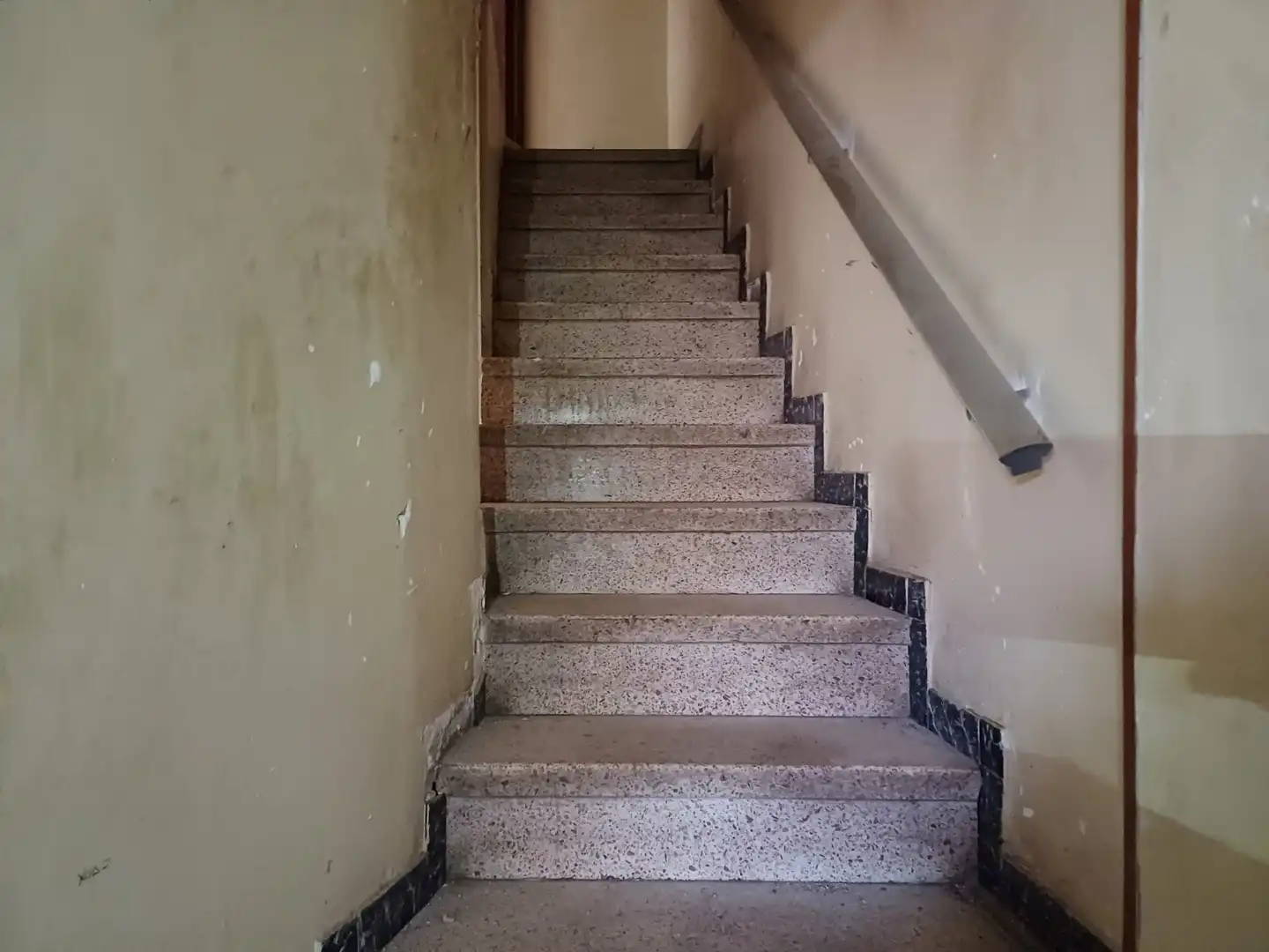 Casa adosada en venta en Yecla