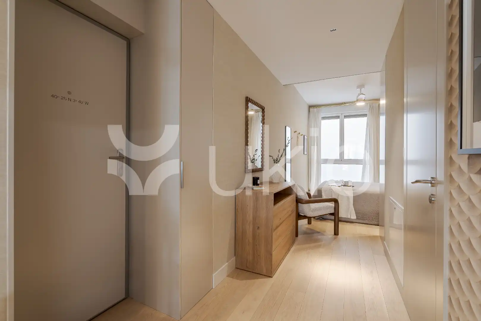 Dormitori de Apartament de lloguer en Madrid amb Calefacció, Moblat i Forn