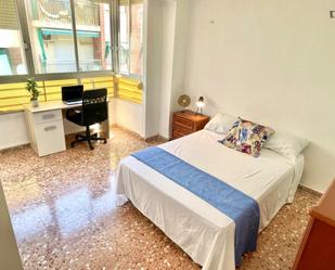 Dormitori de Apartament per a compartir en San Vicente del Raspeig / Sant Vicent del Raspeig amb Moblat, Forn i Rentadora