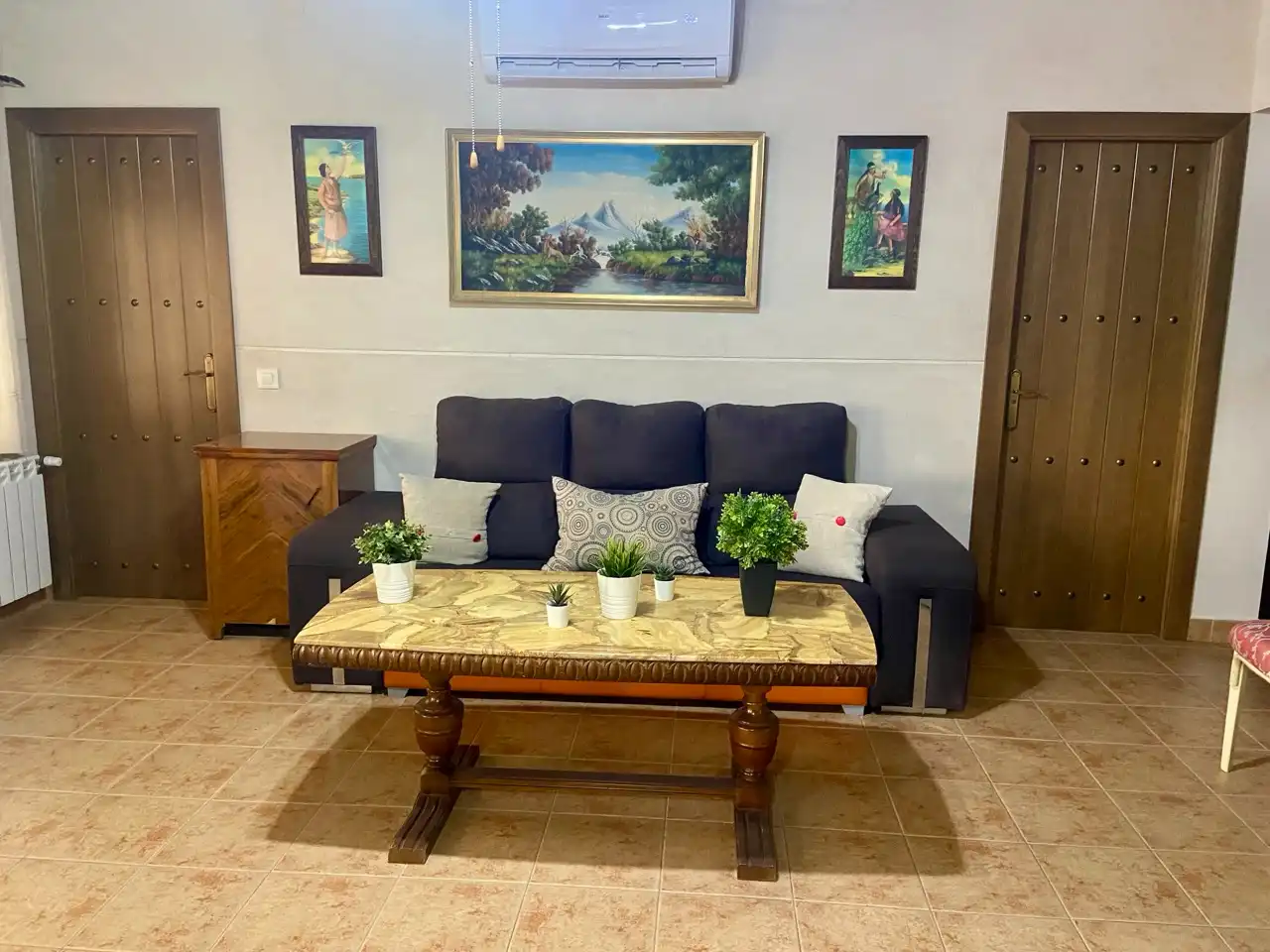 Sala de estar de Casa o chalet en venta en Villarrubia de los Ojos con Aire acondicionado, Calefacción y Jardín privado