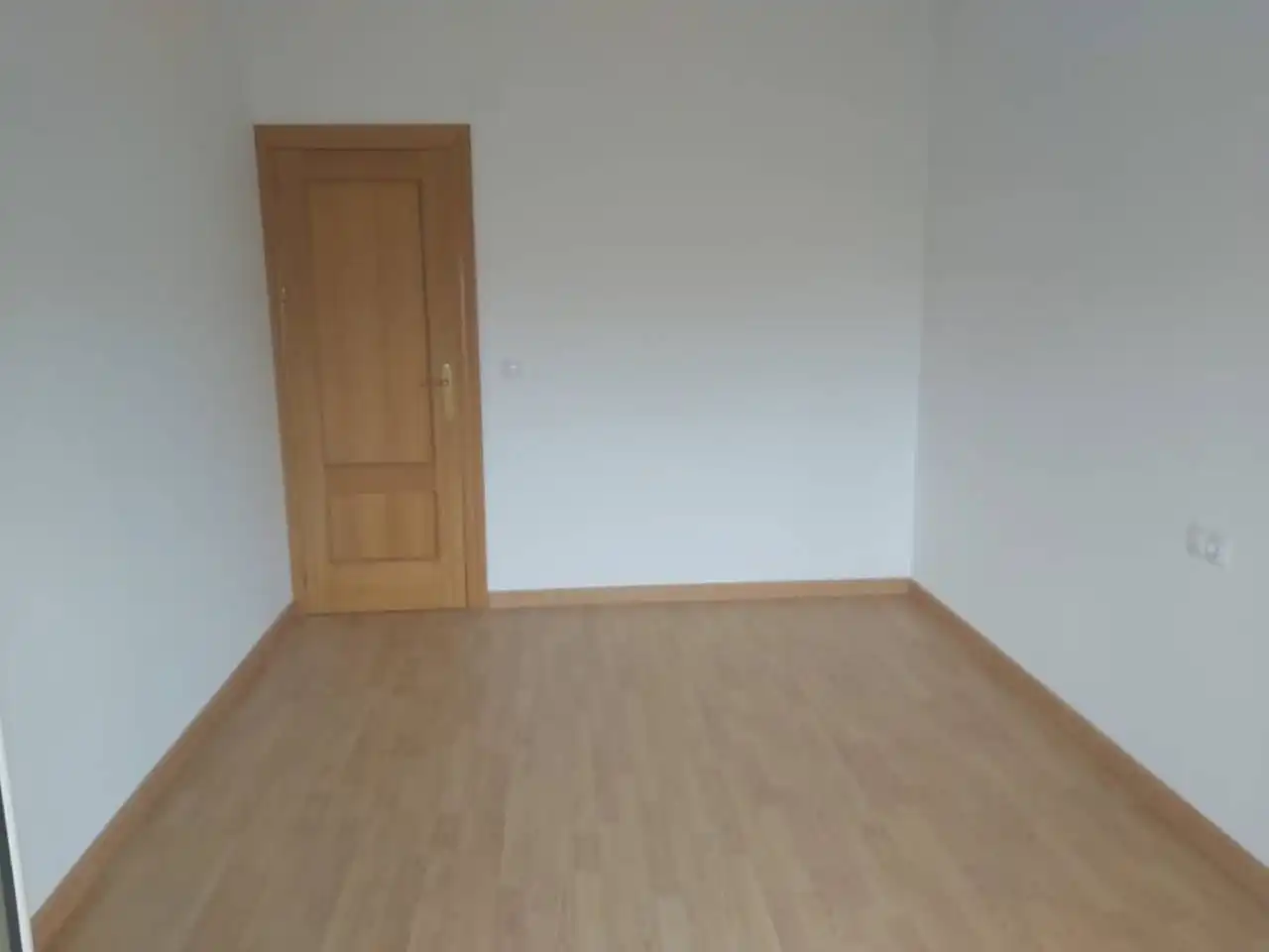 Dormitori de Casa adosada en venda en Casas de Juan Núñez amb Calefacció i Terrassa