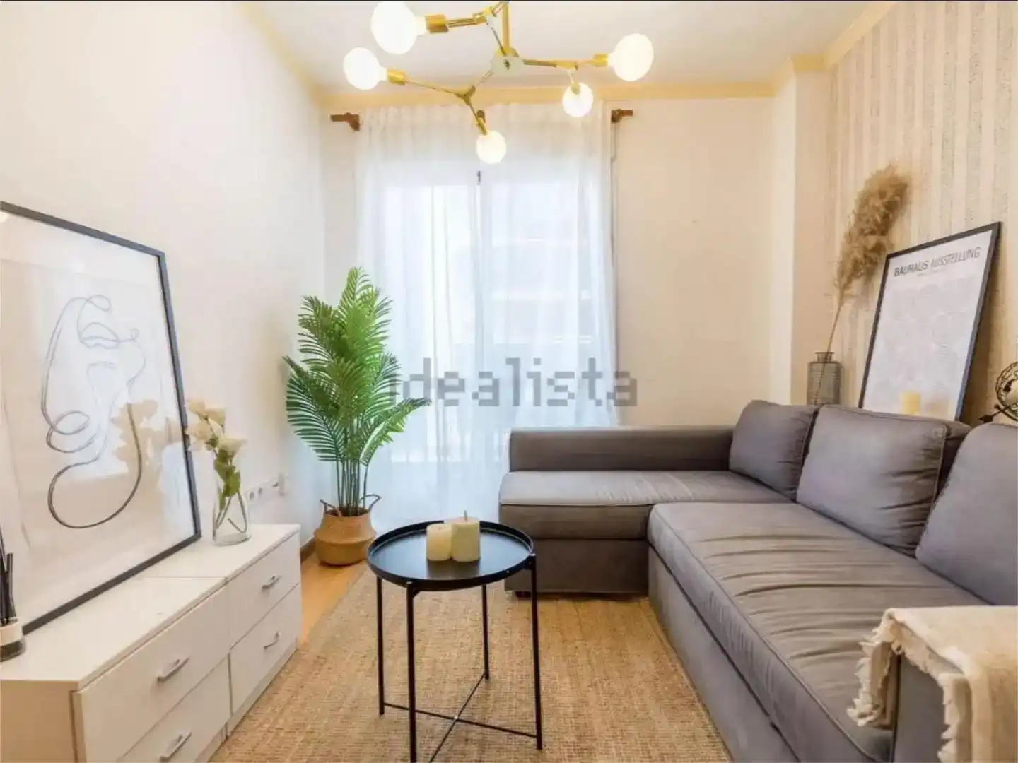 Wohnzimmer von Dachboden zum Verkauf in Fuengirola mit Klimaanlage und Balkon