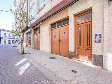 Local comercial en venda a Carballo