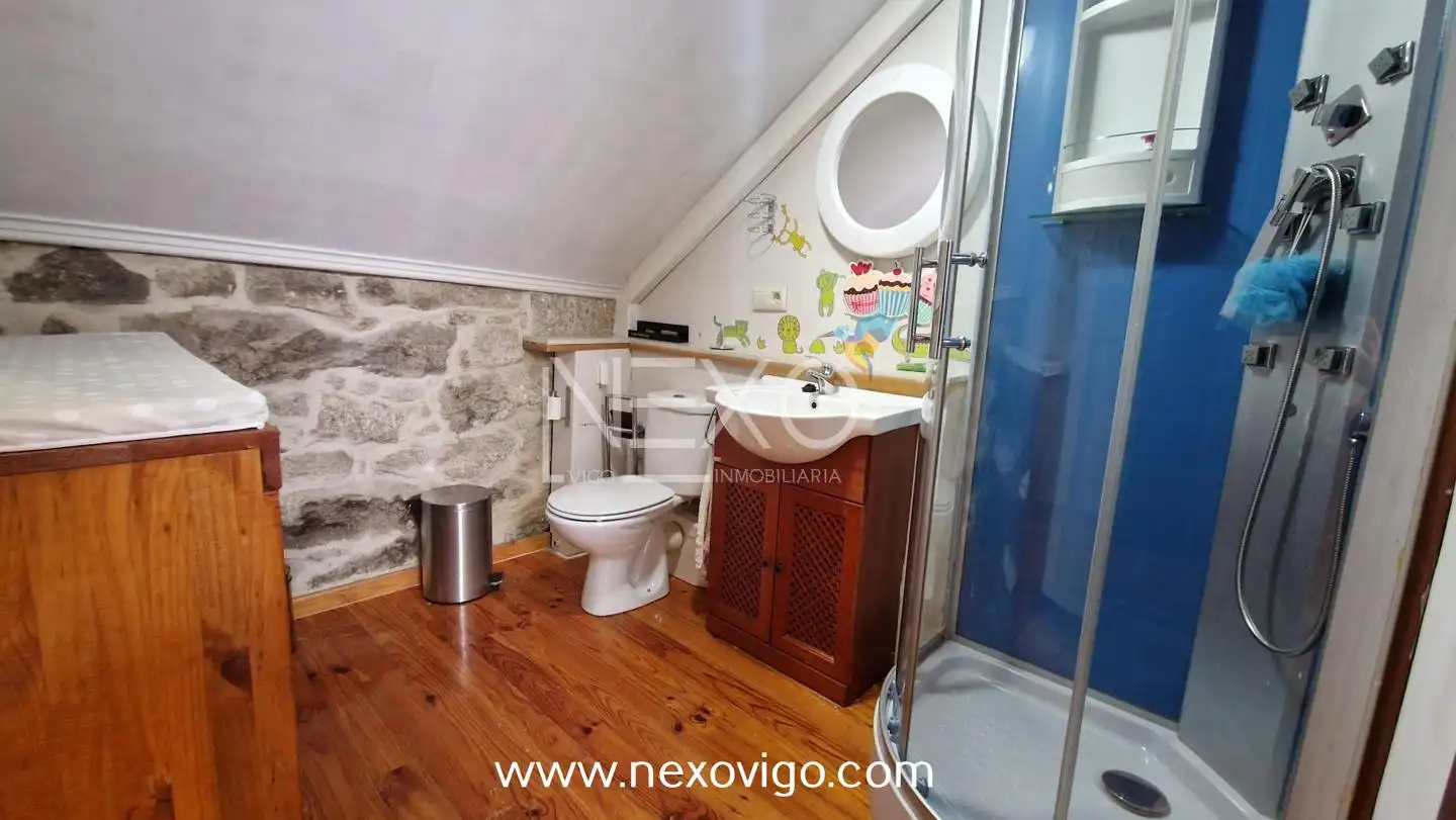 Badezimmer von Haus oder Chalet zum Verkauf in Mondariz mit Heizung, Privatgarten und Terrasse