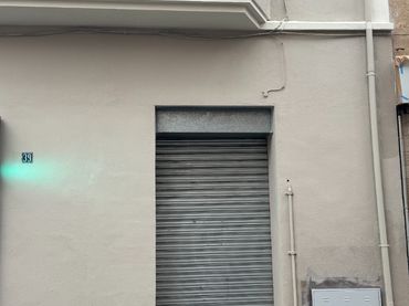 Business premises to rent in Carrer dels Banys 39