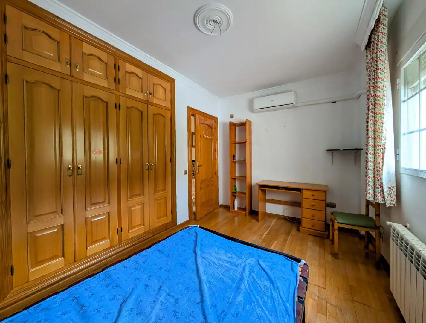 Dormitori de Casa o xalet en venda en Loja amb Aire condicionat, Calefacció i Terrassa