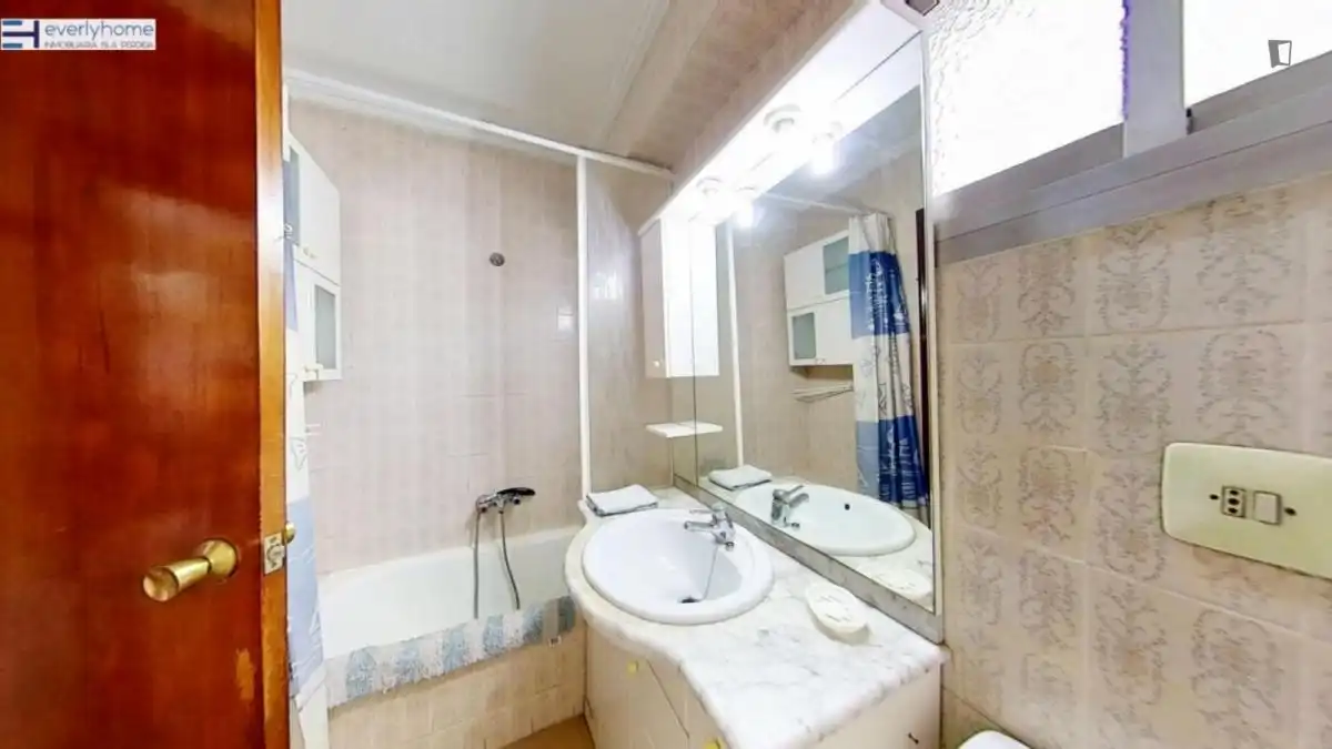 Apartament de lloguer a En Corts - Doctor Waksman