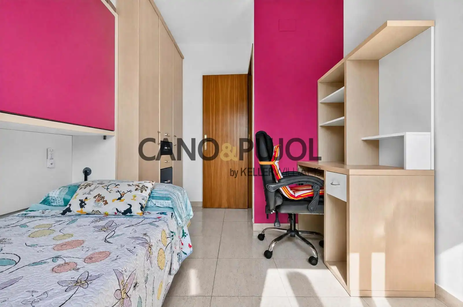 Dormitori de Casa o xalet en venda en Parets del Vallès amb Aire condicionat, Calefacció i Jardí privat