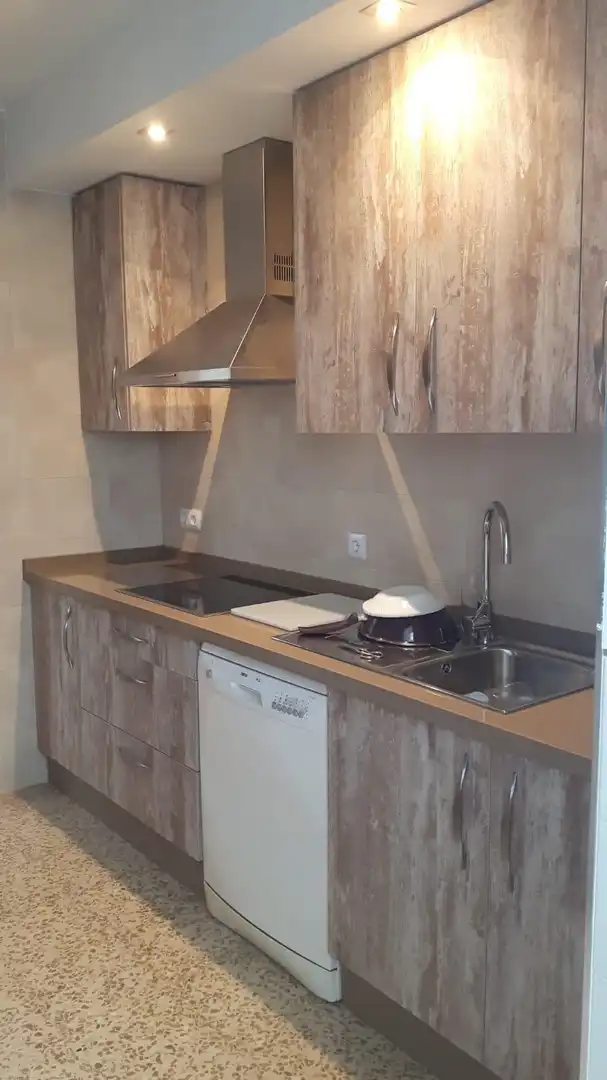 Kitchen of Flat for sale in Sevilla  with Air Conditioner, Private garden and Terrace
