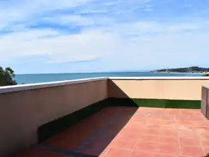Terrasse von Maisonette zur Miete in Torredembarra mit Klimaanlage, Heizung und Terrasse