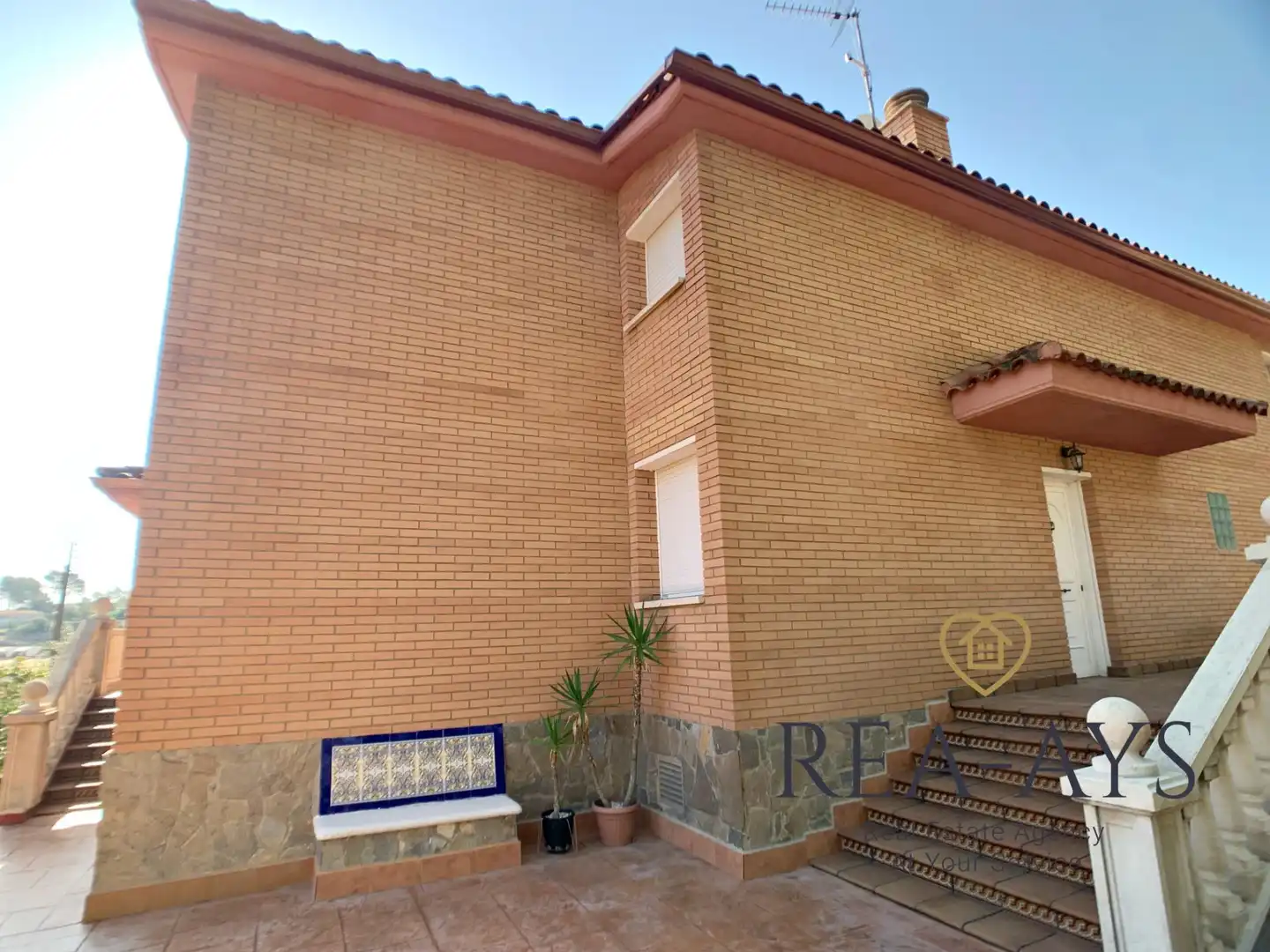 Vista exterior de Casa o chalet en venta en Vallirana con Jardín privado, Terraza y Trastero