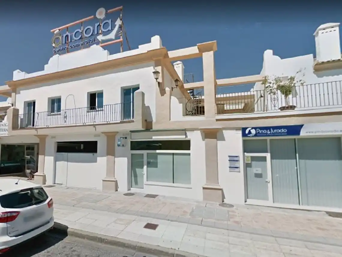 Aparcamiento con ascensor en venta en Av Juan Carlos I