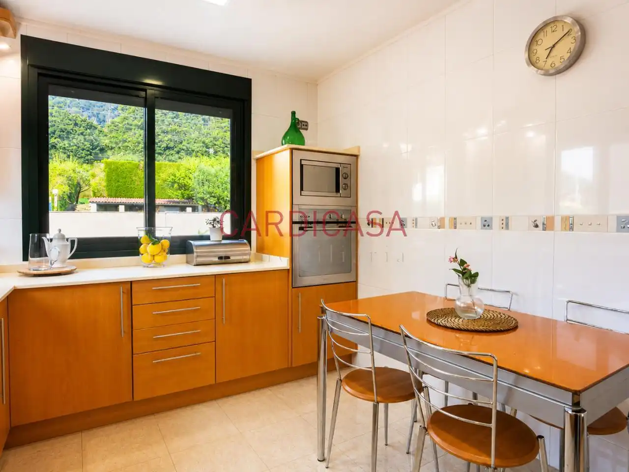 Cuina de Casa o xalet en venda en Mos amb Calefacció, Jardí privat i Terrassa