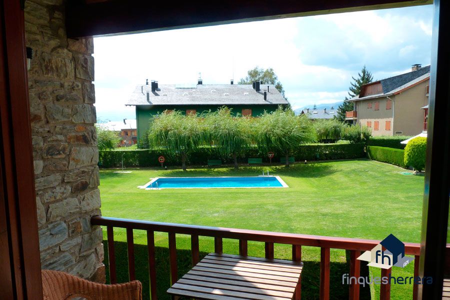 Jardí de Apartament de lloguer en Llívia amb Calefacció, Parquet i Moblat